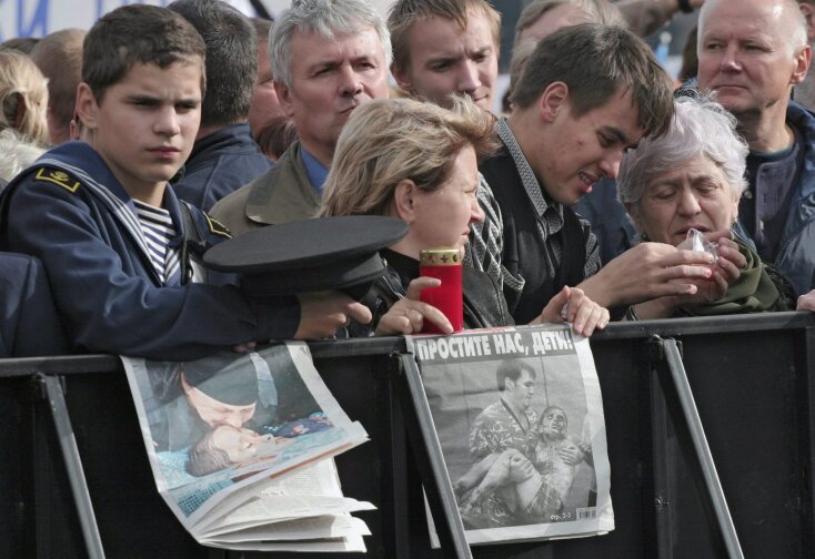 Σαν σήμερα 1 Σεπτεμβρίου: Το 2004, η σφαγή στο Μπεσλάν - Η μεγαλύτερη τρομοκρατική επίθεση σε ρωσικό έδαφος και η ομηρία που κατέληξε σε εκατόμβη νεκρών.