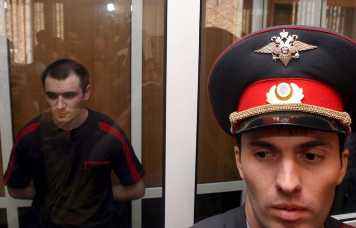 Σαν σήμερα 1 Σεπτεμβρίου: Το 2004, η σφαγή στο Μπεσλάν - Η μεγαλύτερη τρομοκρατική επίθεση σε ρωσικό έδαφος και η ομηρία που κατέληξε σε εκατόμβη νεκρών.