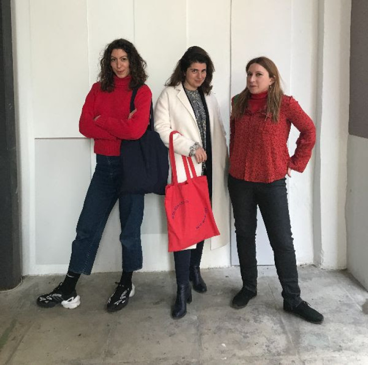 Η επιμελητική ομάδα miss dialectic 