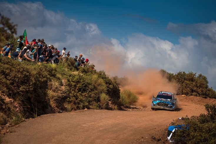 ΕΚΟ Ράλλυ Ακρόπολις: ο Rovanpera στην 1η θέση, οδεύοντας προς το πρωτάθλημα οδηγών