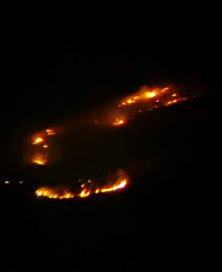 Φωτιά καίει από το βράδυ στο Παγγαίο Όρος, στις Σέρρες