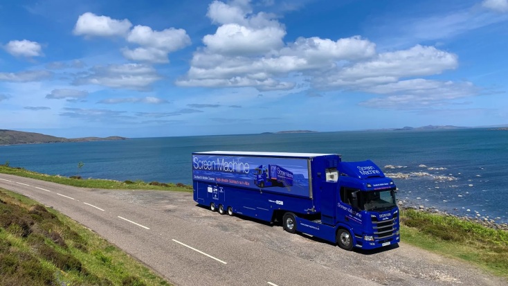 Σκωτία: Κινητός κινηματογράφος σε κίνδυνο μετά από 25 χρόνια στον δρόμο - Bουλευτές κλήθηκαν να βοηθήσουν στην εξασφάλιση χρηματοδότησης.