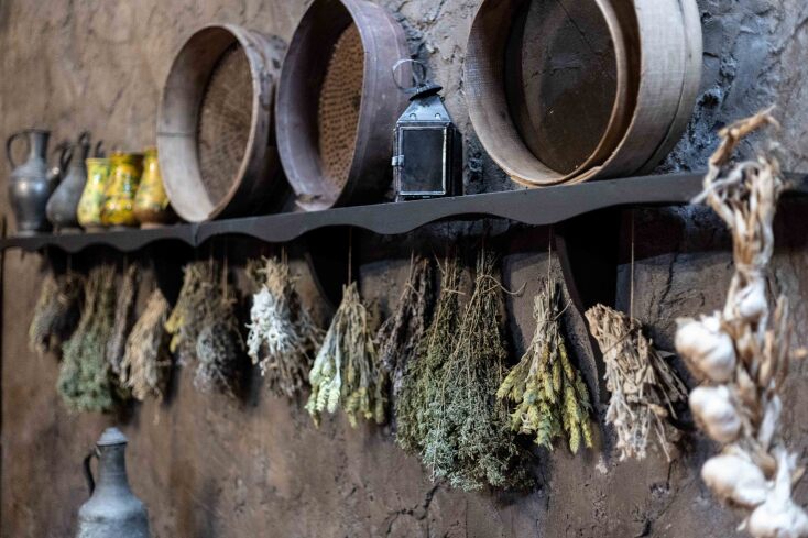 Σκηνικά από τη Μάγισσα