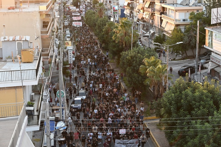 Παύλος Φύσσας: Δέκα χρόνια από τη δολοφονία του από τον Γιώργο Ρουπακιά - Αντιφασιστική πορεία στο Κερατσίνι - Συγκεντρώσεις στις μεγάλες πόλεις της χώρας.