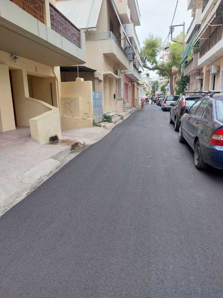 Σε εξέλιξη τα έργα ασφαλτόστρωσης στον Πειραιά, με χρηματοδότηση της Περιφέρειας