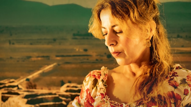 Η Καλλιρρόη Μυριαγκού στο "Σάμερταϊμ" της bijoux de kant