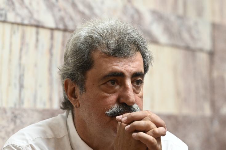 Στιγμιότυπα από τη συνεδρίαση της ΚΟ του ΣΥΡΙΖΑ στη Βουλή