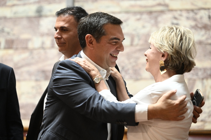 Στιγμιότυπα από τη συνεδρίαση της ΚΟ του ΣΥΡΙΖΑ στη Βουλή