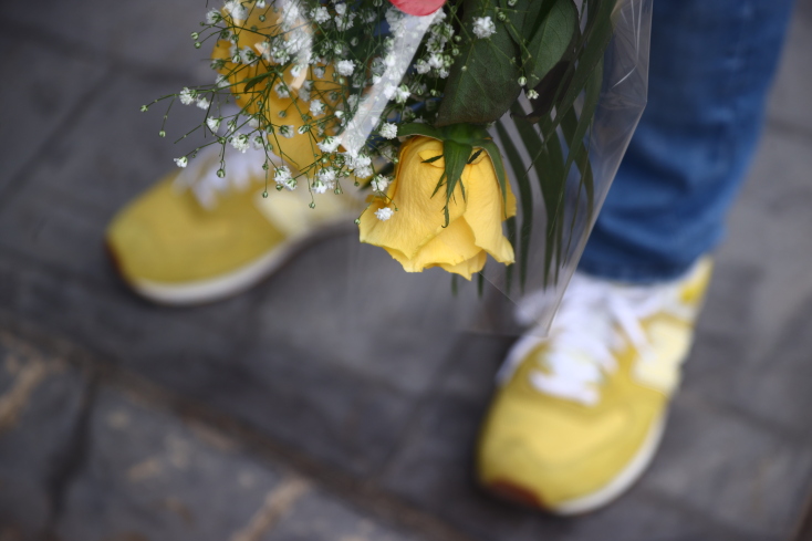 Πλήθος κόσμου στο λαϊκό προσκύνημα για τον Γιάννη Ιωαννίδη στο «Αλεξάνδρειο» [εικόνες]