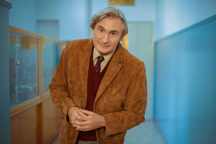 Ο Άκης Σακελλαρίου στην παράσταση «Ο Κύκλος των χαμένων ποιητών» 