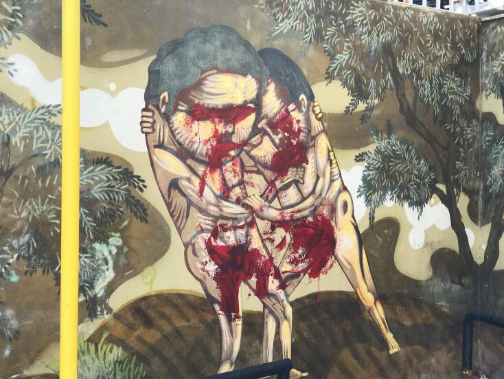 Bizare: Ποιοι δεν ανατριχιάζουν με τον βανδαλισμό του έργου του Στέλιου Φαϊτάκη;