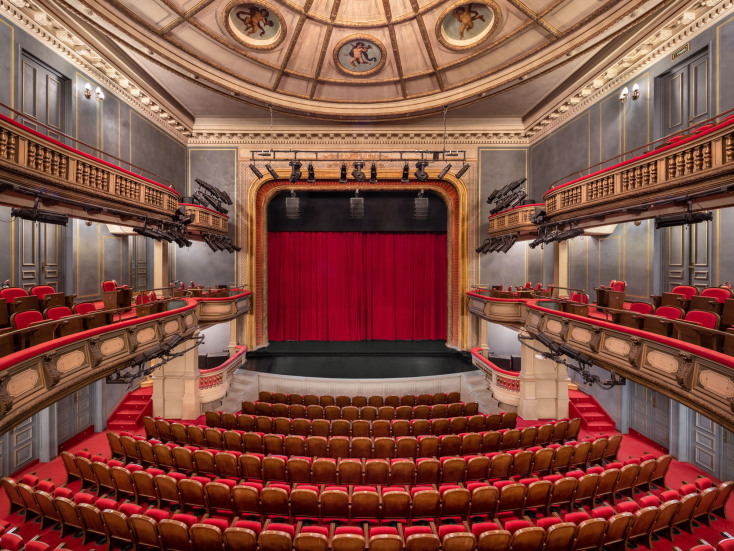 Εθνικό Θέατρο: η κεντρική σκηνή στο κτίριο Τσίλλερ