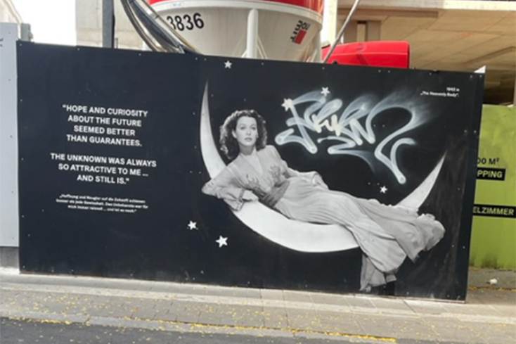 Χέντι Λαμάρ: Η ζωή της ντίβας του Χόλιγουντ και το εμπορικό κέντρο «Lamarr» στον πεζόδρομο Mariahilfer Strasse στη Βιέννη