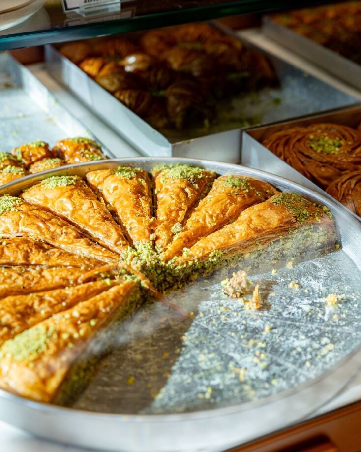 Τόλης Ζαχαροπλαστείο