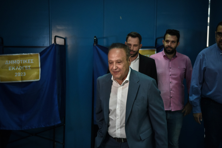 Ο Στέλιος Αγγελούδης ψήφισε στο 34ο Δημοτικό Σχολείο Θεσσαλονίκης.