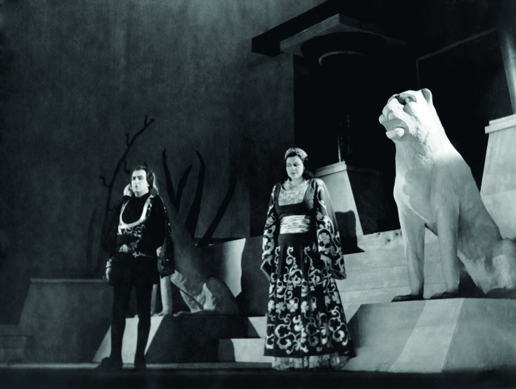 Ως εναρκτήριο έργο επελέγη η όπερα Ρέα του Κερκυραίου συνθέτη Σπυρίδωνος-Φιλίσκου Σαμάρα.