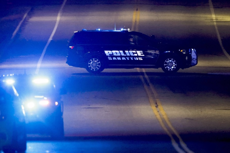 ΗΠΑ: Ασύλληπτος παραμένει ο ύποπτος για τη μαζική δολοφονία στο Λιούιστον του Μέιν – Υπηρετούσε στους εφέδρους του αμερικανικού στρατού - Στους 18 οι νεκροί.