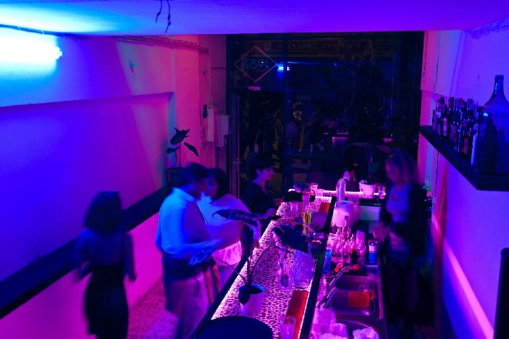 «1982», οδός Κάνιγγος