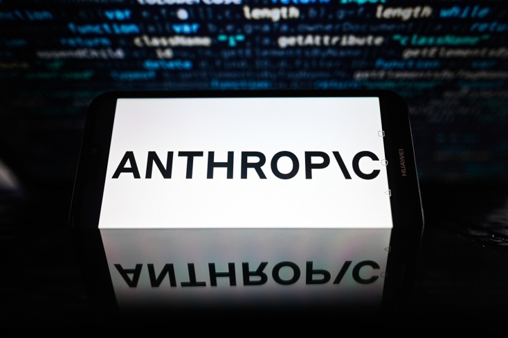 Η Google επενδύει στην Anthropic 2 δισεκατομμύρια δολάρια για την κούρσα της τεχνητής νοημοσύνης