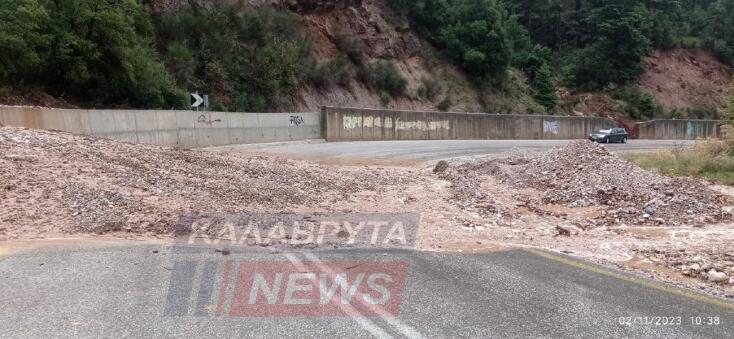 Προβλήματα από την κακοκαιρία στην Πάτρα - Έκλεισε η Εθνική Οδός