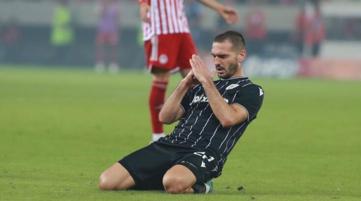 Super League: Ολυμπιακός - ΠΑΟΚ 2-4: Ο «δικέφαλος» του Λουτσέσκου έκανε πάρτι στο «Γ. Καραϊσκάσκης» - Τα γκολ και η ακτινογραφία της αναμέτρησης.