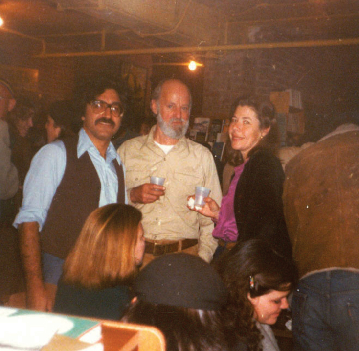 Ο Ντίνος Σιώτης και η Μπάρμπαρα με τον Λόρενς Φερλινγκέτι 