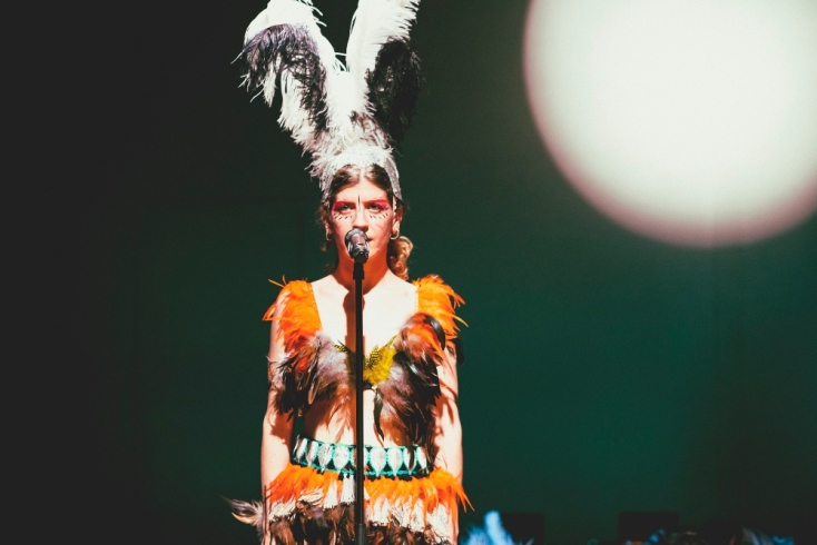 O «Amazing» κόσμος της ομάδας χορού Griffón