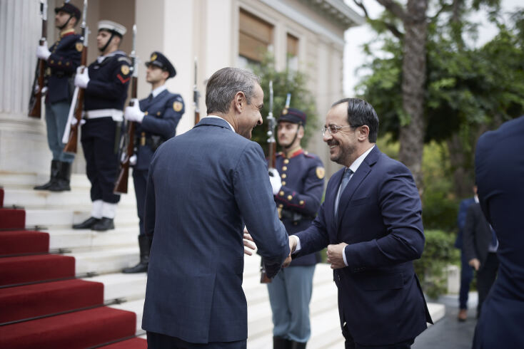 Tα καρέ από τη συνάντηση Μητσοτάκη-Χριστοδουλίδη: «Εθνική προτεραιότητα το Κυπριακό»