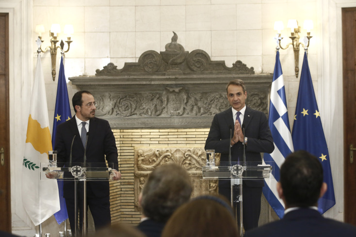 Tα καρέ από τη συνάντηση Μητσοτάκη-Χριστοδουλίδη: «Εθνική προτεραιότητα το Κυπριακό»