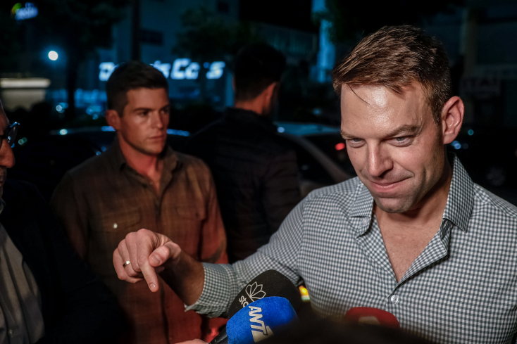 Τα κλικ από το δείπνο Κασσελάκη με Τάιλερ και στελέχη του ΣΥΡΙΖΑ, λίγο πριν τη μάχη της Κεντρικής Επιτροπής