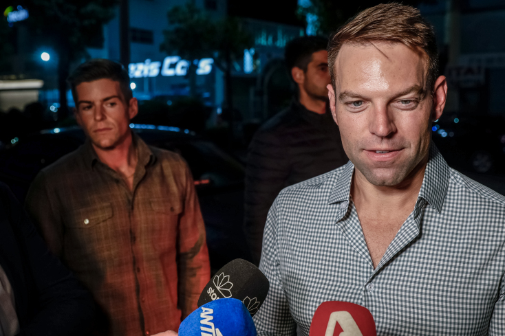 Τα κλικ από το δείπνο Κασσελάκη με Τάιλερ και στελέχη του ΣΥΡΙΖΑ, λίγο πριν τη μάχη της Κεντρικής Επιτροπής