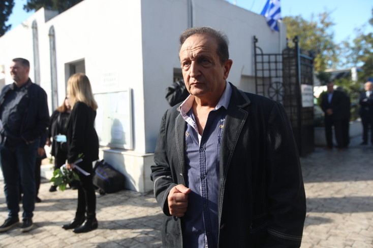 Σπύρος Μπιμπίλας: Αντιδράσεις για τη δήλωση του «ηλίθιοι εργαζόμενοι της ΕΡΤ» 