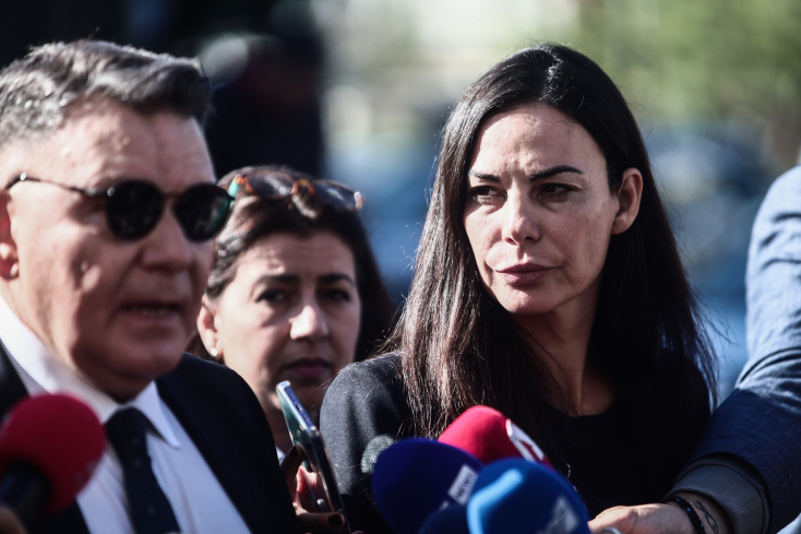 Ελεύθερη χωρίς περιοριστικούς όρους η Εύη Βατίδου 