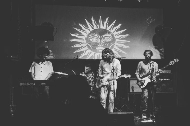 Polaroid Buffalo Club: O Tarantino στην ηλιόλουστη pop των 60s