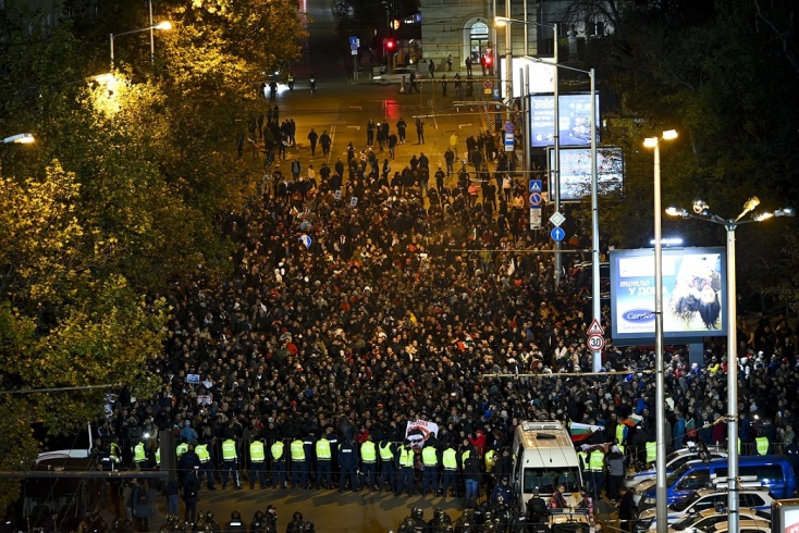 Euro 2024: Προκρίθηκε με buzzer beater αυτογκόλ η Ουγγαρία, πρωτιά για την Ισπανία - Βίαιες συγκρούσεις μεταξύ Βούλγαρων οπαδών και αστυνομίας.