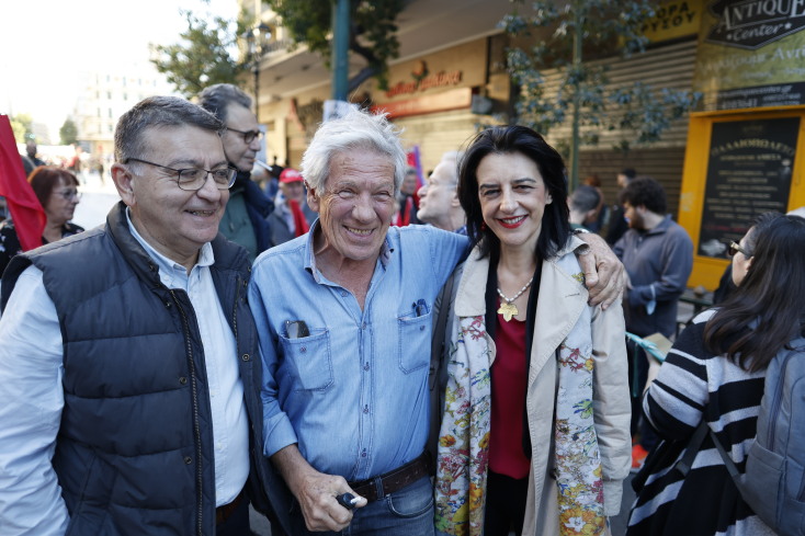 Τα πηγαδάκια πρώην και νυν μελών του ΣΥΡΙΖΑ στην πορεία για το Πολυτεχνείο (εικόνες)