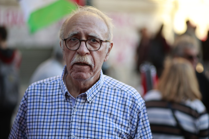 Τα πηγαδάκια πρώην και νυν μελών του ΣΥΡΙΖΑ στην πορεία για το Πολυτεχνείο (εικόνες)