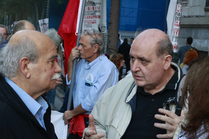 Τα πηγαδάκια πρώην και νυν μελών του ΣΥΡΙΖΑ στην πορεία για το Πολυτεχνείο (εικόνες)