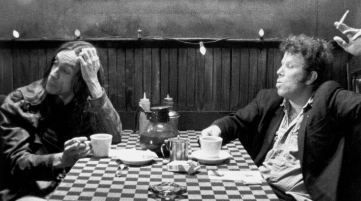 Τομ Γουέιτς - Ίγκι Ποπ: Κοινή ραδιοφωνική εμφάνιση στο BBC - Η εκπομπή σηματοδοτεί την επανένωσή τους μετά το «Καφές και τσιγάρα» του Τζιμ Τζάρμους.