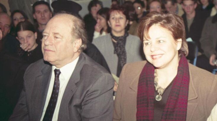 Λούκα Κατσέλη: Αποκαλύψεις για τη σχέση της με τον Γεράσιμο Αρσένη - «Ο Ανδρέας Παπανδρέου μας παρακολουθούσε και τους δύο», δηλώνει η πρώην υπουργός. 