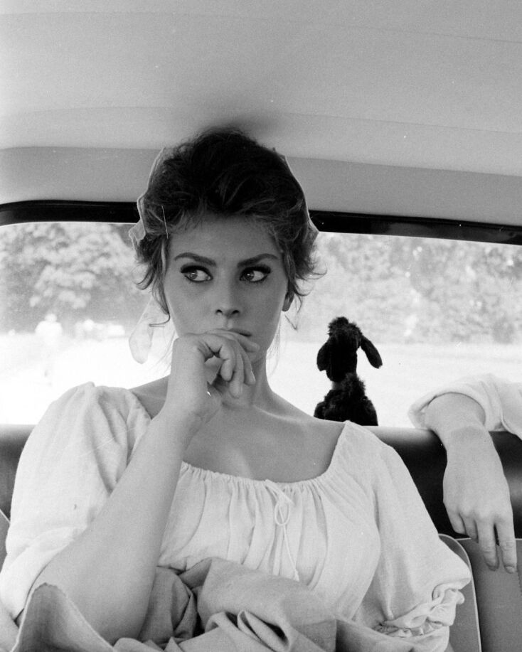 Σαν σήμερα 23 Νοεμβρίου: Το 1936 κυκλοφορεί το πρώτο τεύχος της χρυσής εποχής του Life - Η ιστορία του περιοδικού που τοποθέτησε τη φωτογραφία στο προσκήνιο.