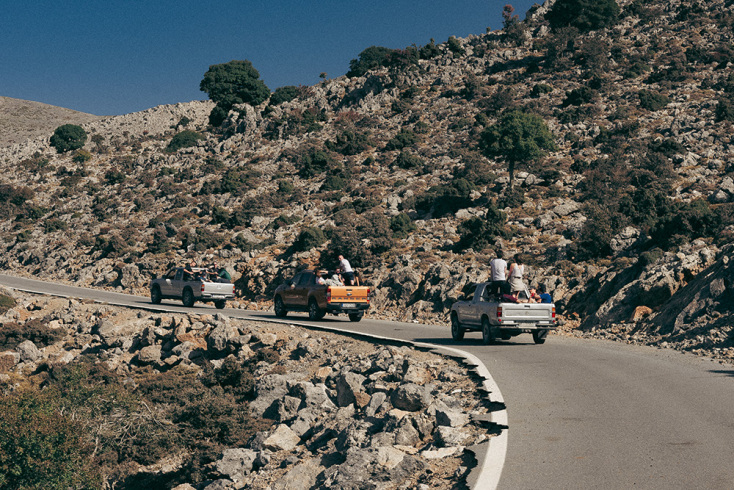 30 άνθρωποι από 20 χώρες ζουν νομαδικά στον Ζάρο της Κρήτης