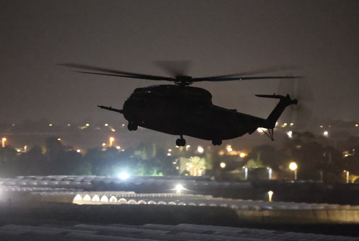 Η πρώτη ομάδα των ομήρων αφέθηκε ελεύθερη από τη Χαμάς