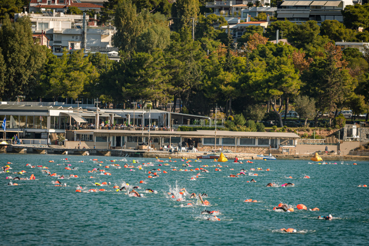 Ο 18ος Χειμερινός Κολυμβητικός Διάπλους Βουλιαγμένης 