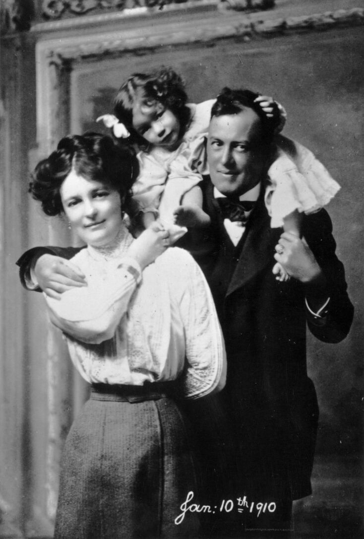 Άλιστερ Κρόουλι: Το έργο και η ζωή του βρετανού αποκρυφιστή συγγραφέα που πέθανε στις 1 Δεκεμβρίου 1947