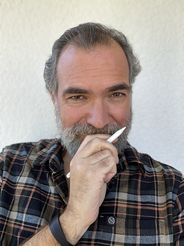 Δημήτρης Κάσδαγλης: Συνέντευξη με τον σχεδιαστή κόμικ για την επετειακή έκδοση του «Μικρού Ήρωα».