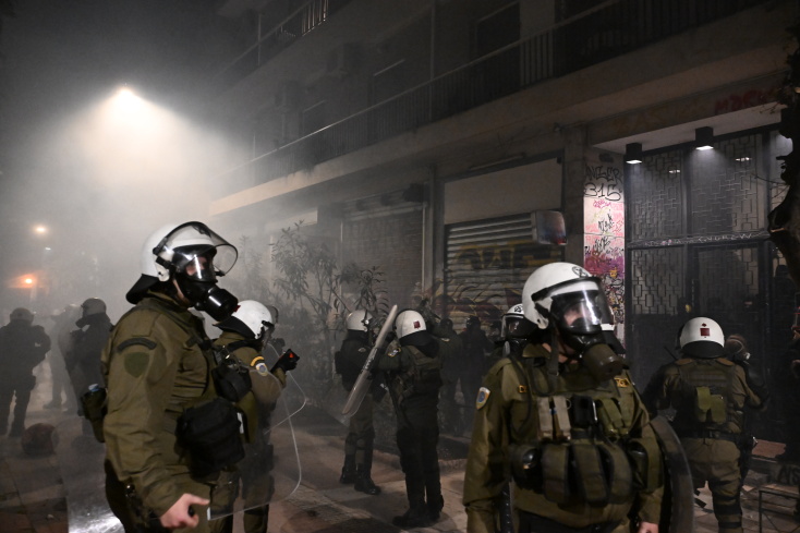 Ένταση στα Εξάρχεια μετά την πορεία για την επέτειο Γρηγορόπουλου