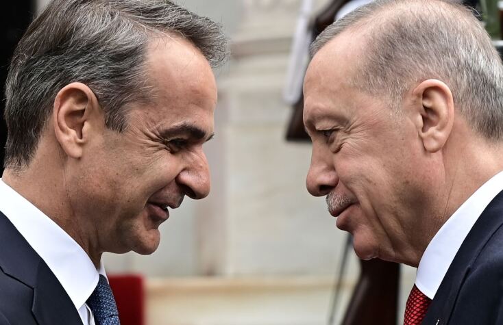 Τα στιγμιότυπα που ξεχώρισαν στη συνάντηση Μητσοτάκη-Ερντογάν