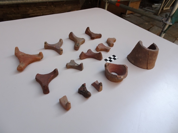 Υπουργείο Πολιτισμού: Στο φως μεγάλο μέρος της αρχικής βυζαντινής Τράπεζας του 10ου αιώνα στη Μονή Βατοπεδίου - Τι αποκάλυψαν οι έρευνες.