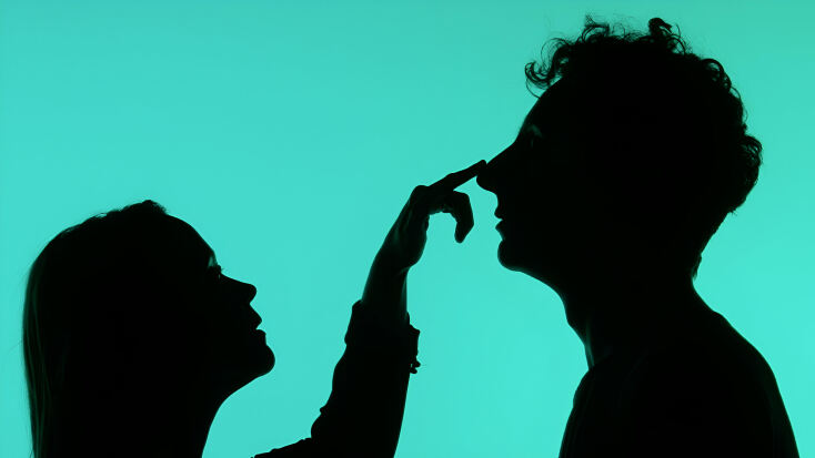 «Συρανό» στο Θέατρο Αλκυονίς σε σκηνοθεσία Γιώργου Νανούρη / ©Ελίνα Γιουνανλή